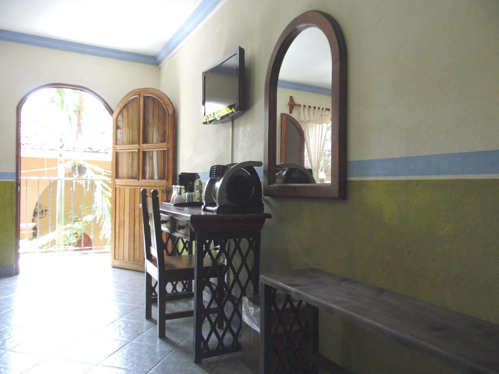 Hotel Posada San Jeronimo Coatepec  Exterior photo